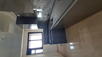Furnished Amenities in 2 BHK Apartment at Dosti Eastern Bay, Wadala – for Rent
