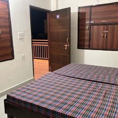 Pg For Rent in Sector 134