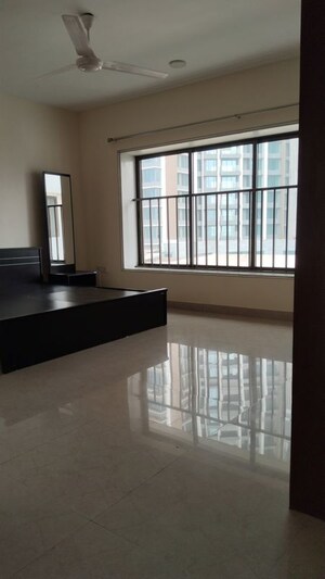 Bedroom in 4 BHK Apartment at Sanghi Residency, Prabhadevi – for Rent