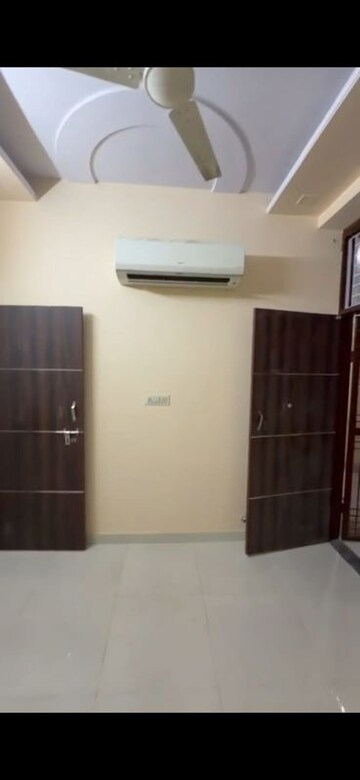 Room in 2 BHK Apartment at Murlipura – for Rent