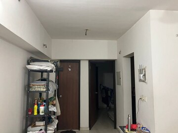 Parking in 1 BHK Apartment at Lodha Amara, Kolshet Road – for Rent