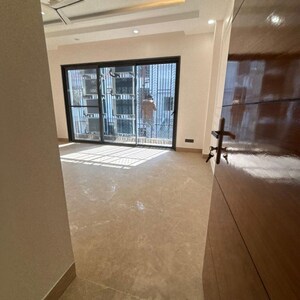 Room in 4 BHK Builder Floor at Saket – for Sale