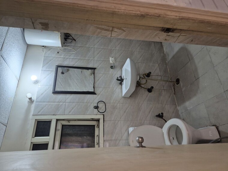Bathroom, antriksh-golf-view 3 Bedroom 1480 Sq.Ft. Apartment In Sector 78 Noida 10049957