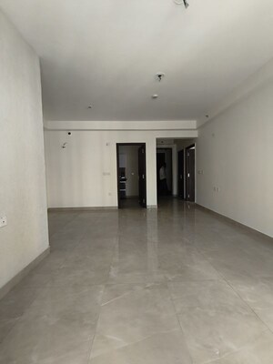Room in 3 BHK Apartment at Ambala Highway – for Rent