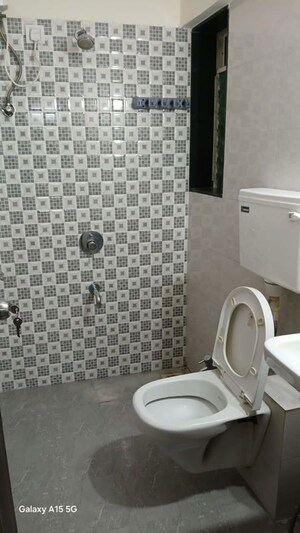 Bathroom in 4 BHK Apartment at Kalpataru Vienta, Kandivali East – for Sale