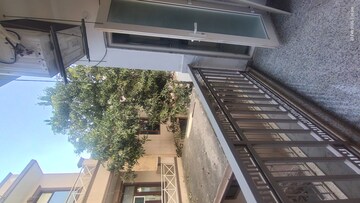 Balcony in 1.5 BHK Builder Floor at Sector 31 – for Rent