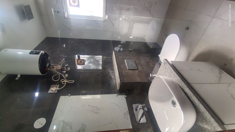 Attached Bathroom, sector 31 1.5 Bedroom 365 Sq.Ft. Builder Floor In Sector 31 Gurgaon 10049969