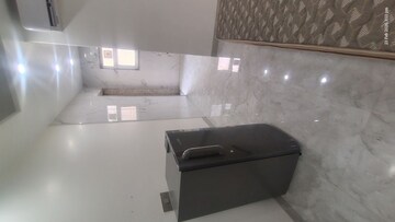 Room in 1.5 BHK Builder Floor at Sector 31 – for Rent