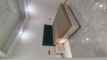 Room in 1.5 BHK Builder Floor at Sector 31 – for Rent