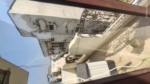 Master Bedroom in 1 RK Independent House at Huda Market, Sector 31 – for Rent