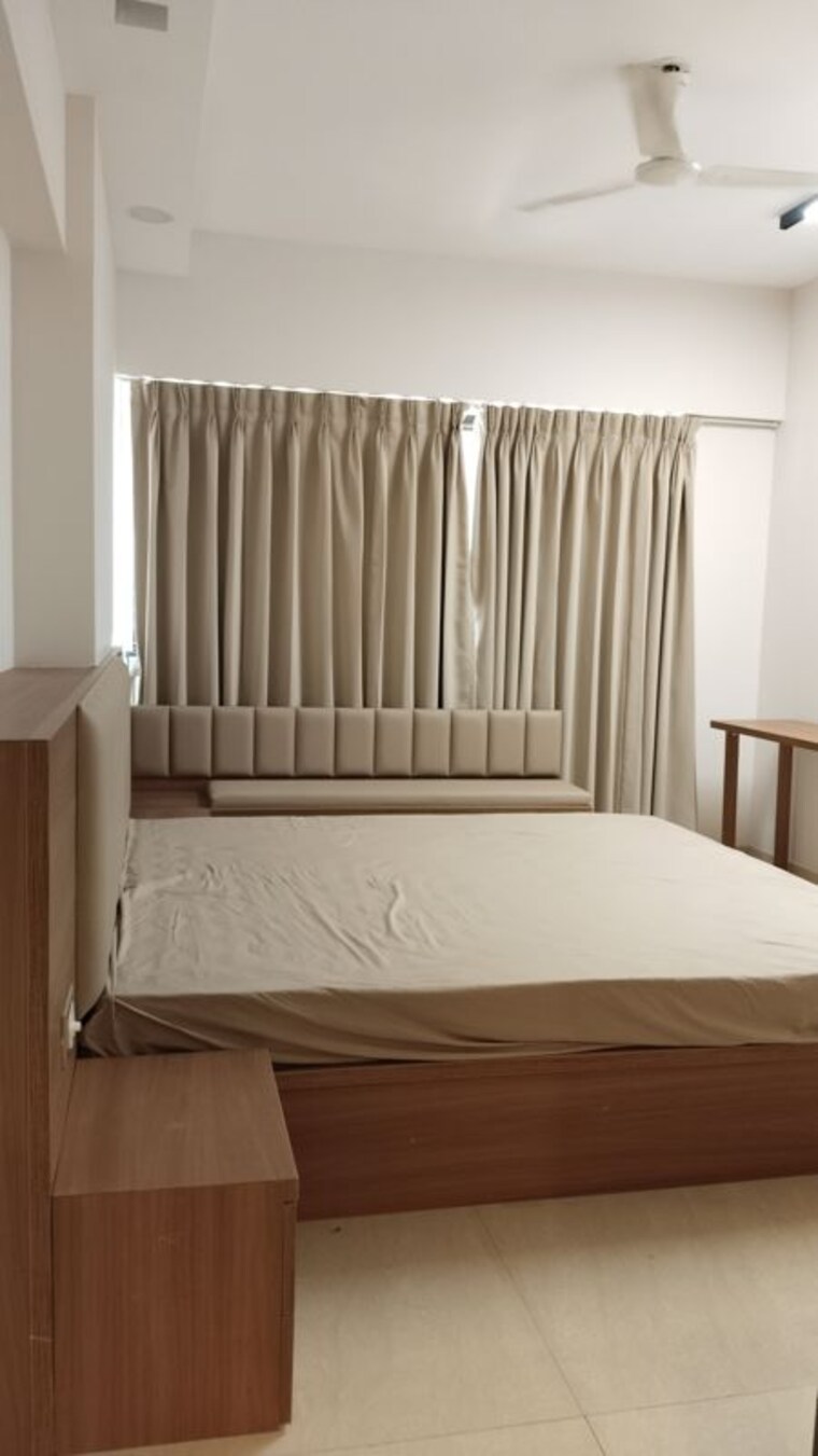 Bedroom, raheja-princess 3 Bedroom 1850 Sq.Ft. Apartment In Prabhadevi Mumbai 10049980