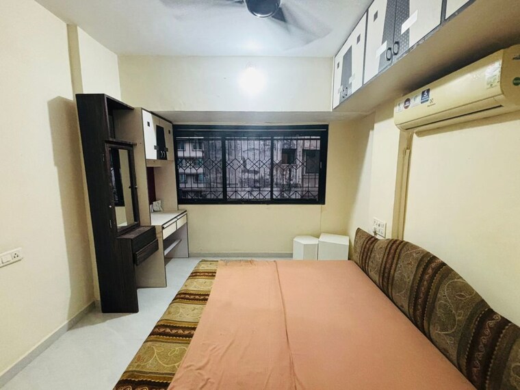 Bedroom, skylark-apartment-lokhandwala-complex 2 Bedroom 750 Sq.Ft. Apartment In Lokhandwala Complex Mumbai 10049984