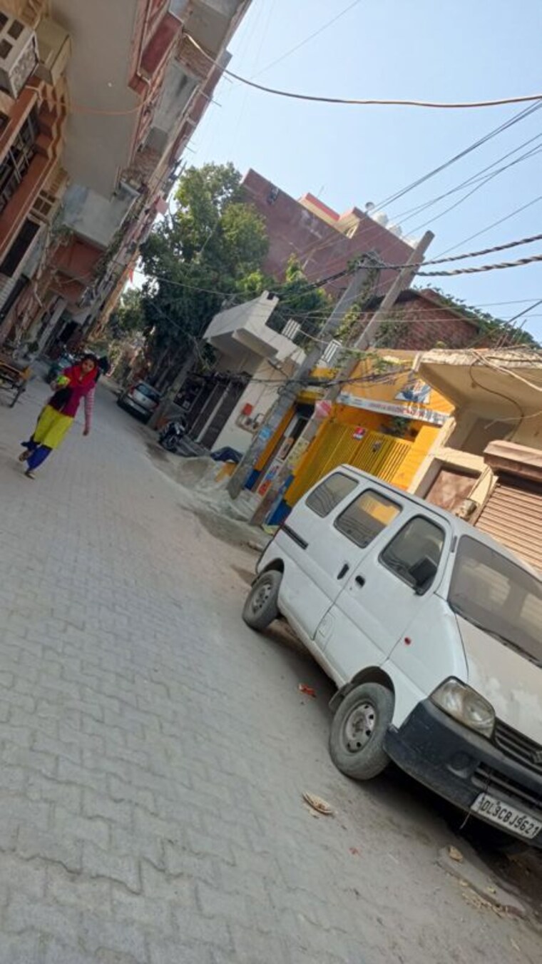 Nearby, mandi  250 Sq.Yd. Plot In Mandi Delhi 10050006