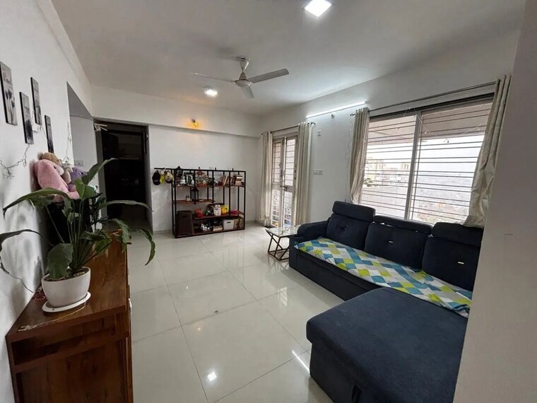 Master Bedroom, aradhana-apartment-rambaug-colony 2 Bedroom 1000 Sq.Ft. Apartment In Kothrud Pune 10050011