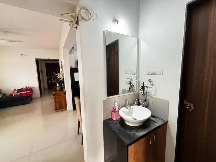 Bathroom, aradhana-apartment-rambaug-colony 2 Bedroom 1000 Sq.Ft. Apartment In Kothrud Pune 10050011