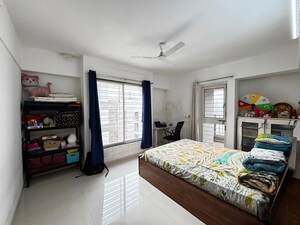 Bedroom in 2 BHK Apartment at Aradhana Apartment Rambaug Colony, Kothrud – for Rent