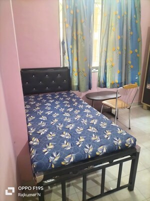 Bedroom in  Pg at Powai – for Rent