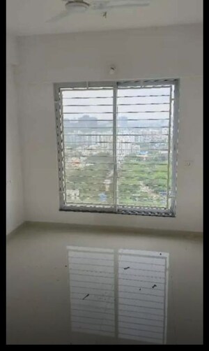 Room in 2 BHK Apartment at Goel Ganga Altus, Kharadi – for Rent