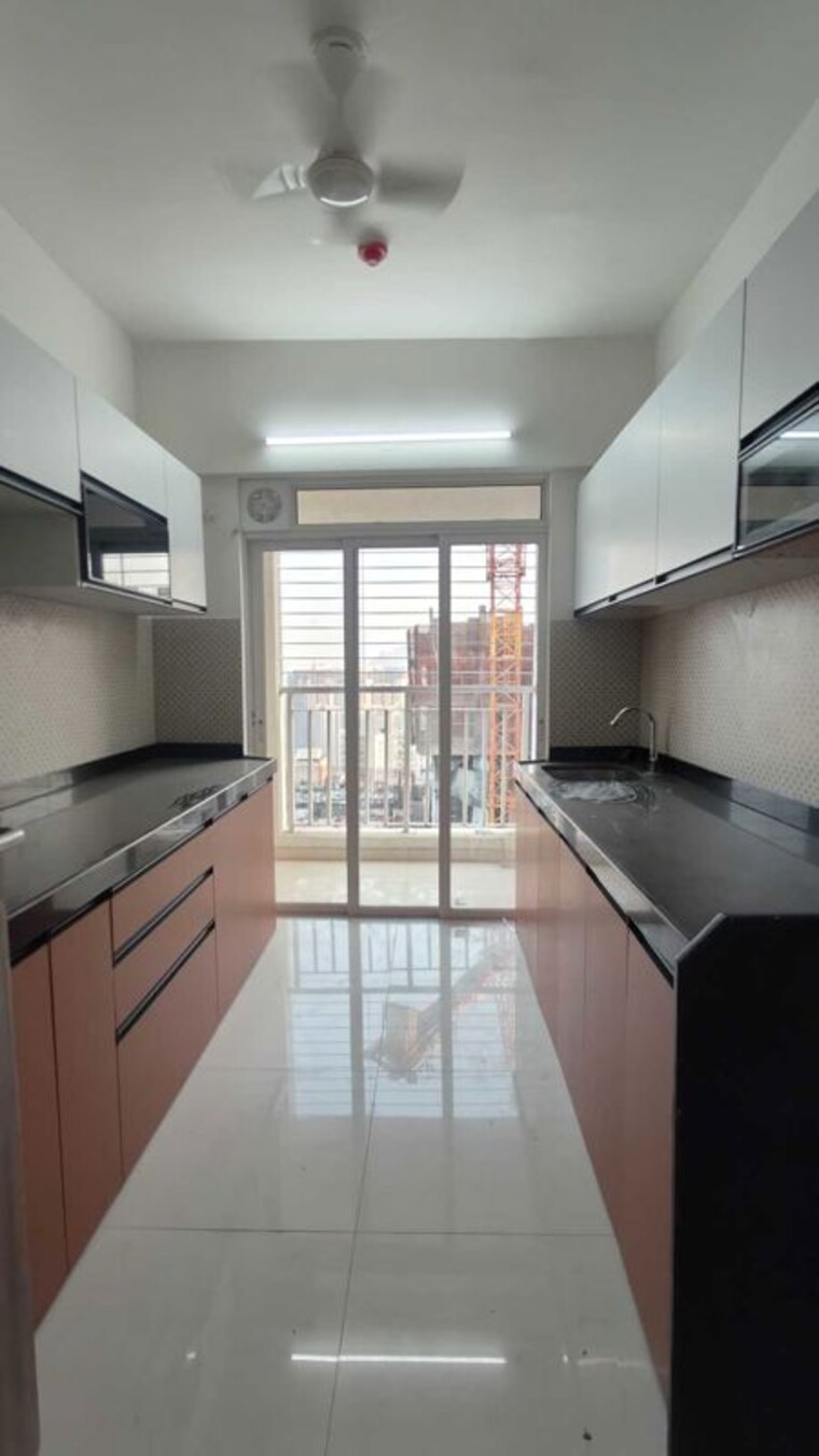 Kitchen, silver-arch-thane-west 3 Bedroom 950 Sq.Ft. Apartment In Samata Nagar Thane 10050047