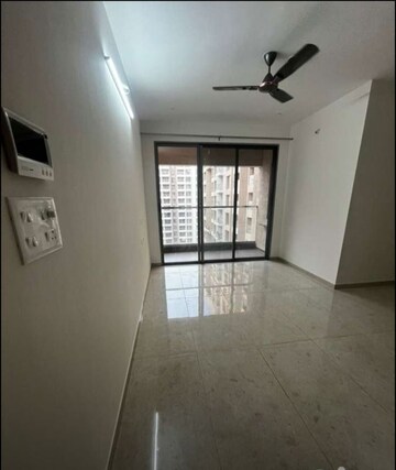 Room in 2 BHK Apartment at Vilas Javdekar Yashwin Enchante, Kharadi – for Rent