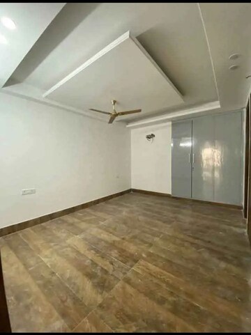 Room in 3 BHK Builder Floor at Chattarpur – for Rent