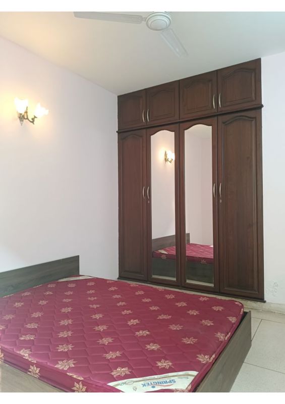 2 BHK Apartment For Rent in Maple Heights