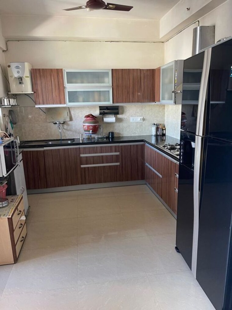 Kitchen, gera-trinity-towers 3.5 Bedroom 2300 Sq.Ft. Penthouse In Kharadi Pune 10050114