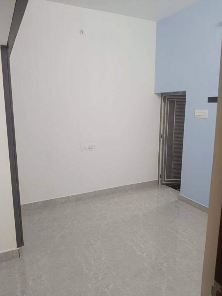 Room, kelamangalam rd 2 Bedroom 1200 Sq.Ft. Villa In Kelamangalam rd Hosur 10050134