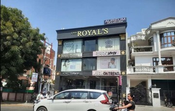  Shop – Exterior View View at Aliganj - for Rent