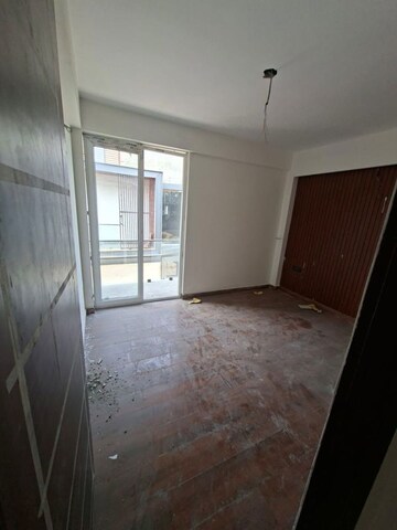 Room in 3 BHK Villa at Shri Ram Enclave Lal Kuan, Lal Kuan – for Rent