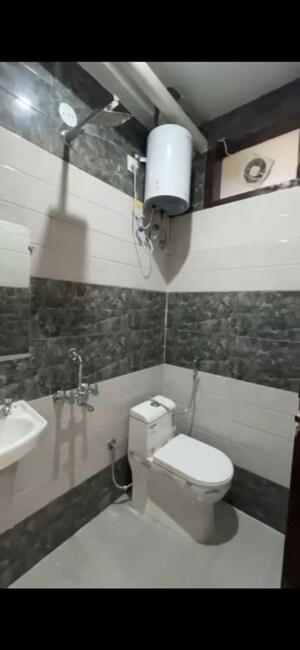 Bathroom in 1 RK Builder Floor at RWA Residential Society, Sector 40 – for Rent