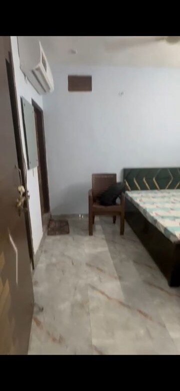 Bedroom in 2 BHK Builder Floor at Sector 47 – for Rent