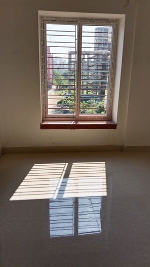 Room in 2 BHK Apartment at Sristi Plaza, Chinar Park – for Sale