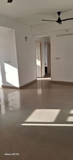 2 BHK + Study Room Apartment For Rent in Supertech Cape Town