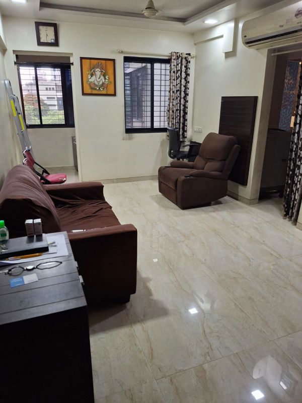 1 BHK Apartment For Sale in Mangalay Building