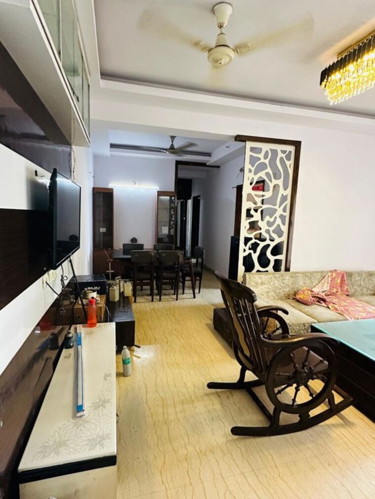 Gym, mahagun-moderne 3 Bedroom 1650 Sq.Ft. Apartment In Sector 78 Noida 10050234