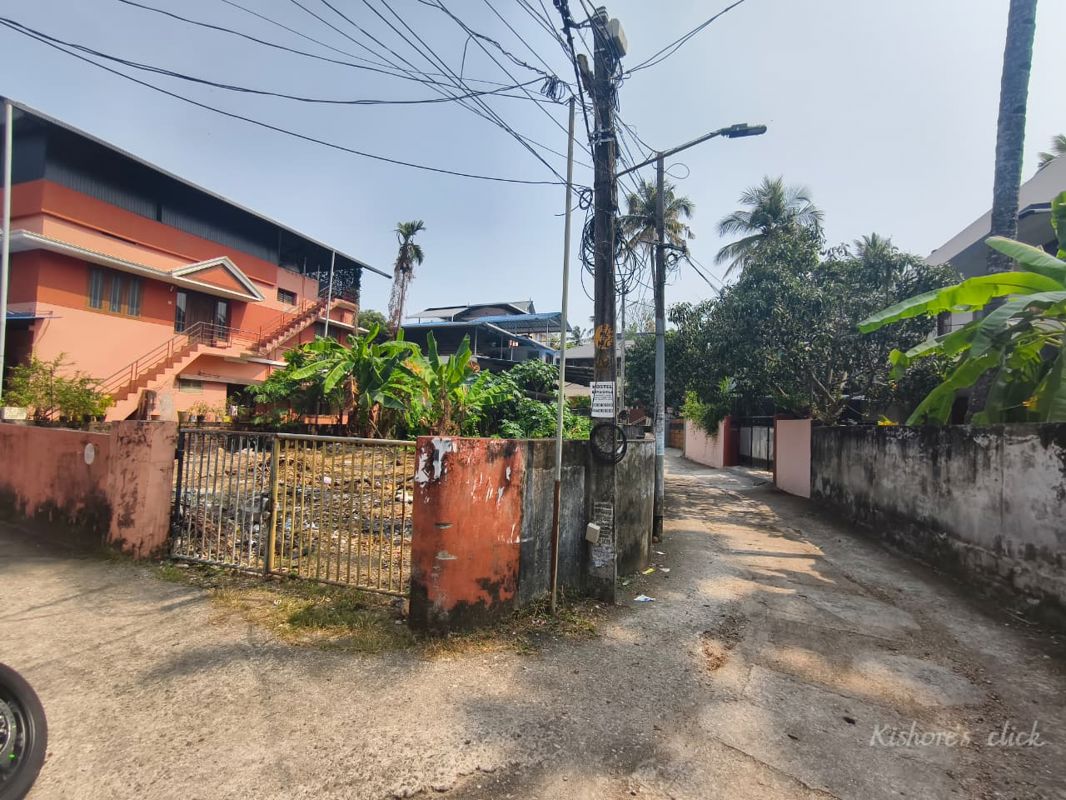 Plot For Sale in Pattom