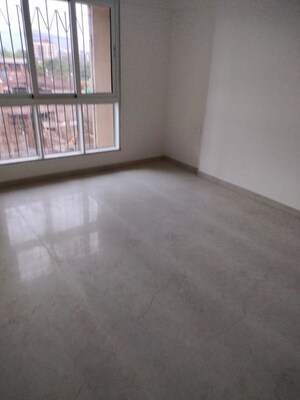 Room in 2 BHK Apartment at Dosti West County, Balkum Pada – for Rent