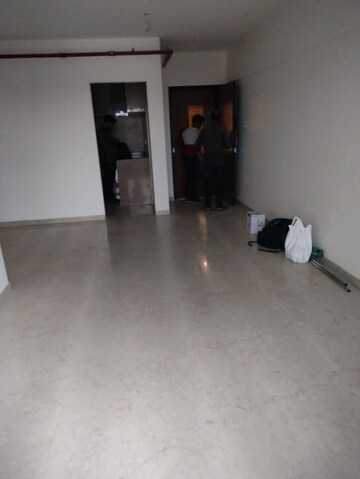 Room in 2 BHK Apartment at Dosti West County, Balkum Pada – for Rent