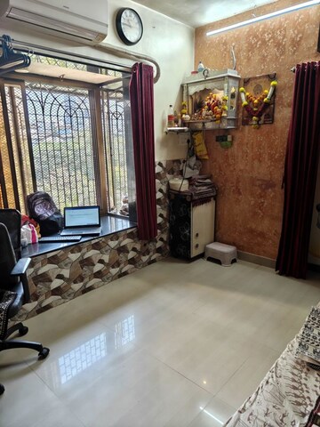 1 BHK Apartment For Sale in Lemont Apartment, Malad East