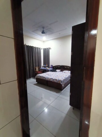 Master Bedroom in 3.5 BHK Independent House at Sector 18 – for Rent