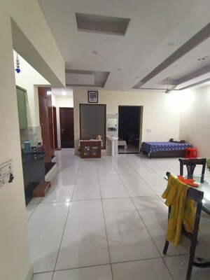 Room in 3.5 BHK Independent House at Sector 18 – for Rent
