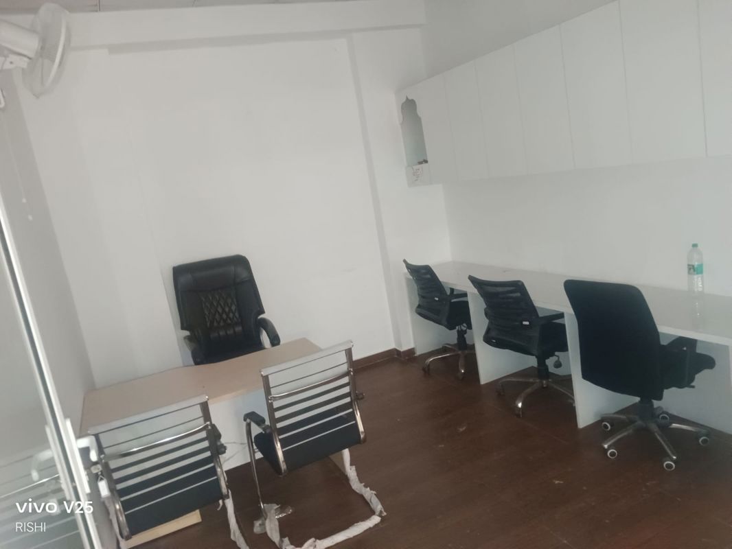 Office Space For Sale in Gaur City Mall