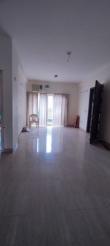 Room in 3 BHK Builder Floor at Puri Aman Vilas, Sector 89 – for Rent