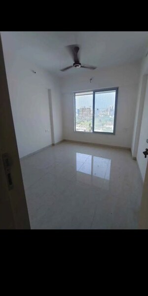 Room in 1.5 BHK Apartment at Smit Apartment Rajawadi Colony, Ghatkopar East – for Sale