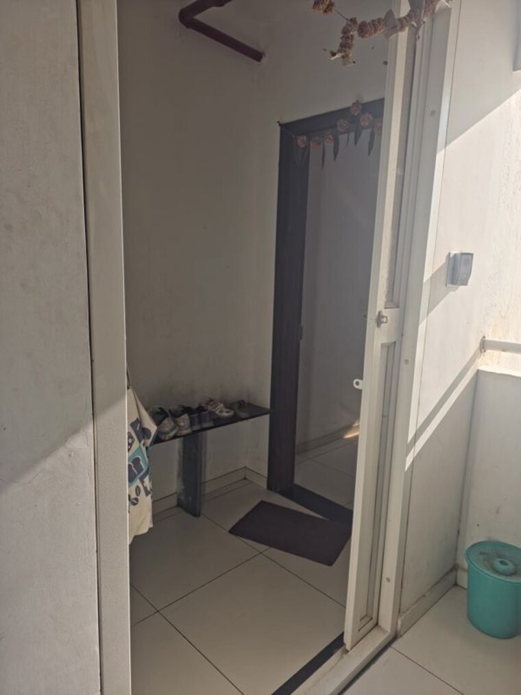 Bathroom, yashwin-sukhniwas 3 Bedroom 1050 Sq.Ft. Apartment In Hinjewadi Pune 10050319