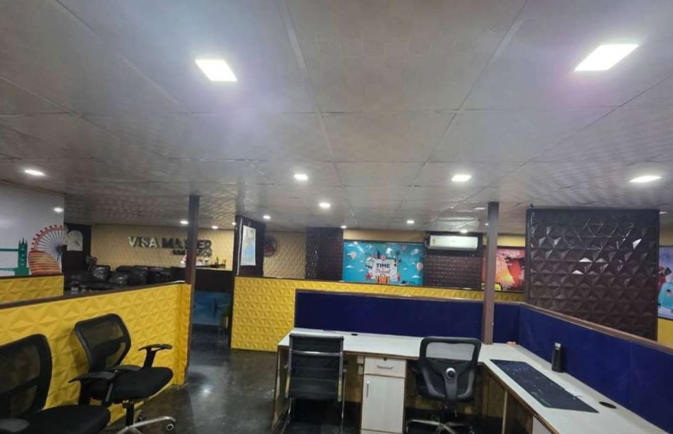 Office Space For Rent in Hazratganj