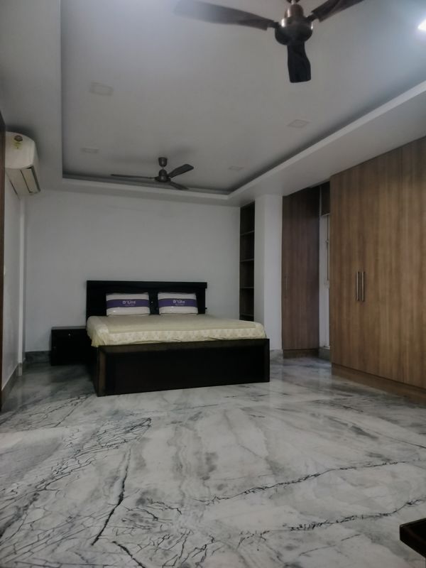 4 BHK + Servant Room Apartment For Rent in Vasant Kunj