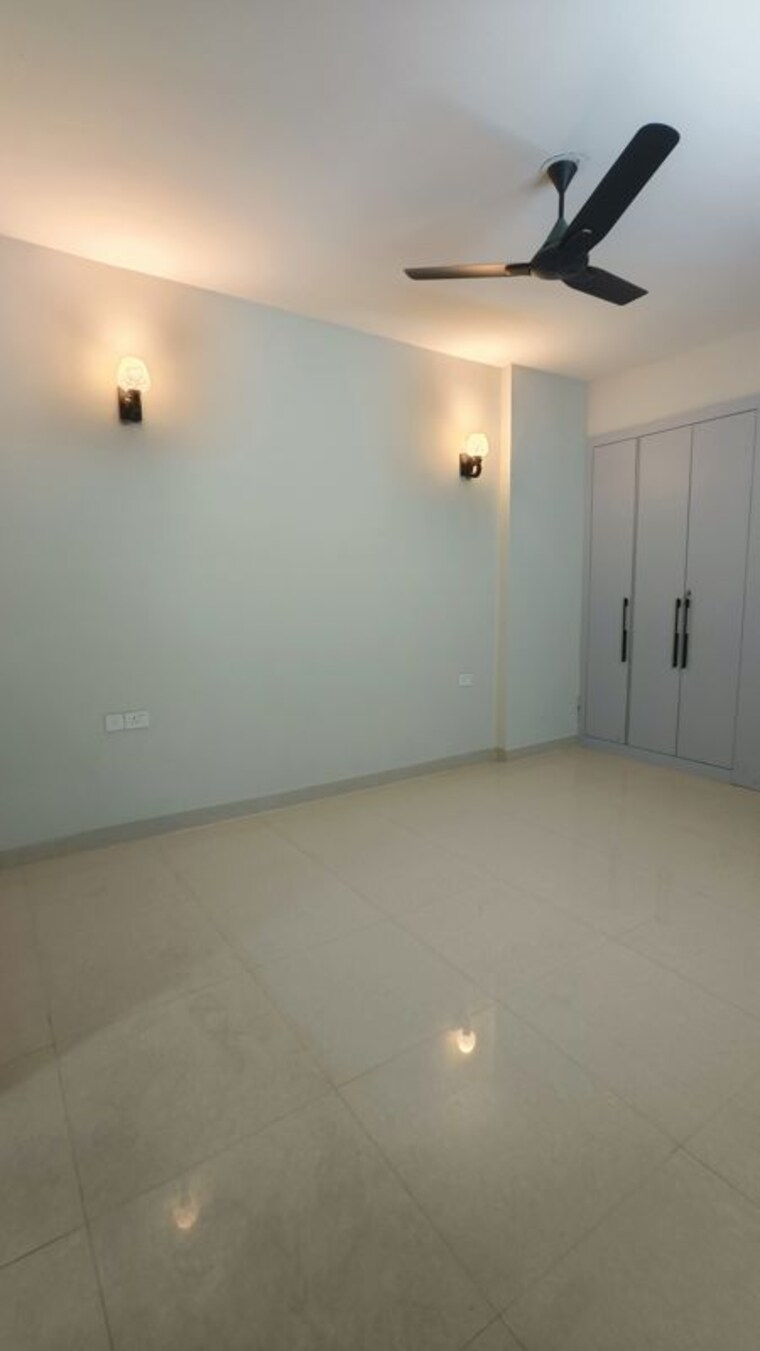 Room, tata-eureka-park 2 Bedroom 1100 Sq.Ft. Apartment In Sector 150 Noida 10050332