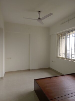 Bedroom in 3 BHK Apartment at Dosti Blossom, Wadala East – for Rent